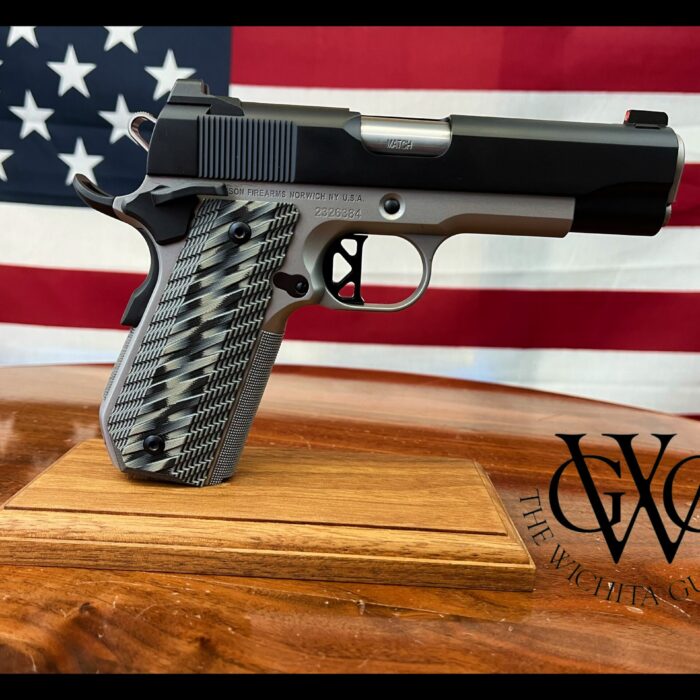 Dan Wesson Valor "V-Bob" Commander Two Tone 45 ACP