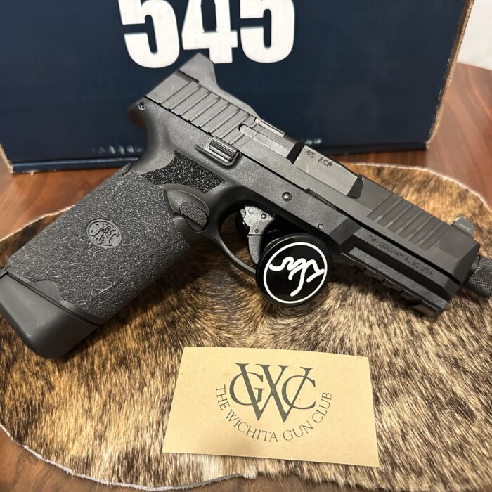 Pre-Owned FN 545 45acp Treaded Barrel & 4-18rd Magazines