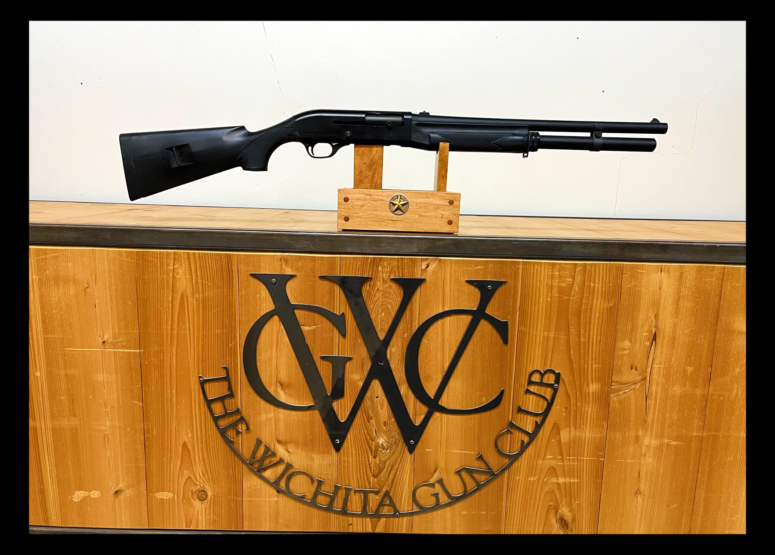 HK/Benelli M1 Super 90 12ga Semi-Auto Shotgun w/Sidesaddle