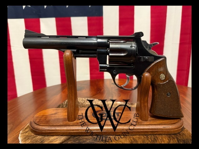 Llama Super Comanche .44 Magnum – 6" Blued – Nice Condition