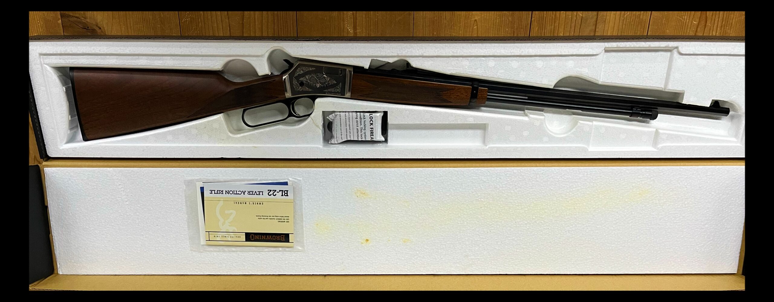 Browning BL-22 Grade 2, 24" 22lr Rifle