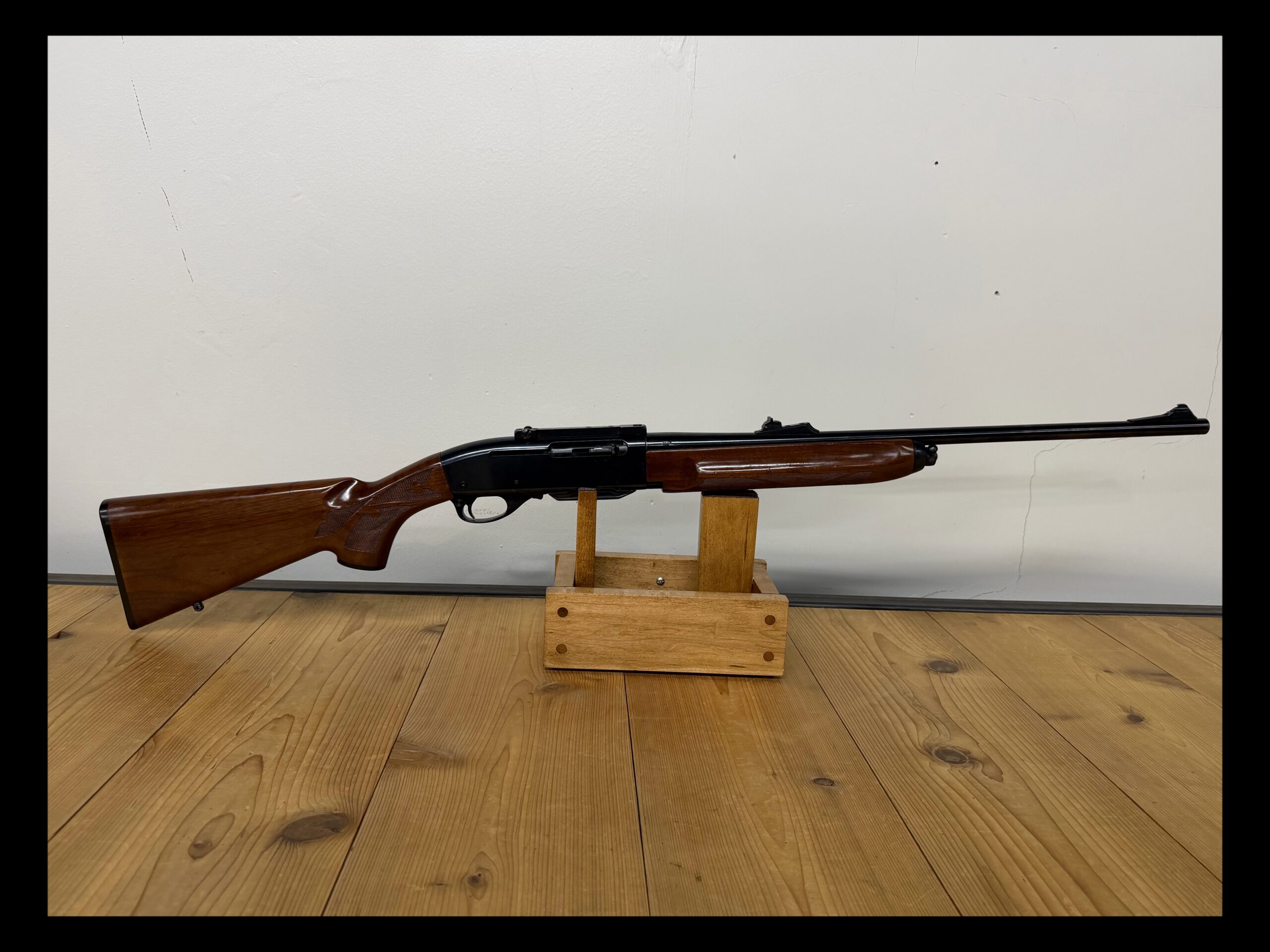 1980s Remington Model 7400 .270 Win Semi-Automatic Rifle – Classic Deer Rifle