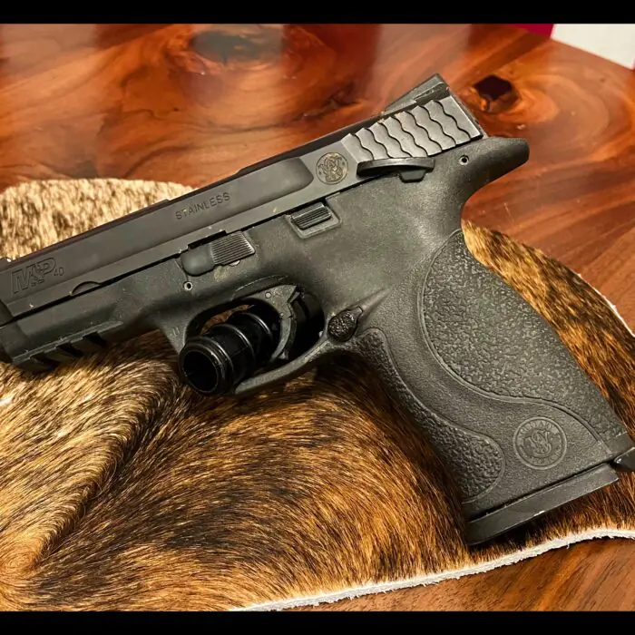 Smith & Wesson M&P40 .40 S&W