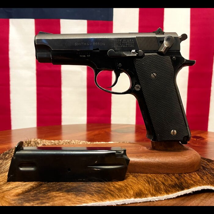 Smith & Wesson Model 59 – 9mm – Classic Double-Stack Duty Pistol